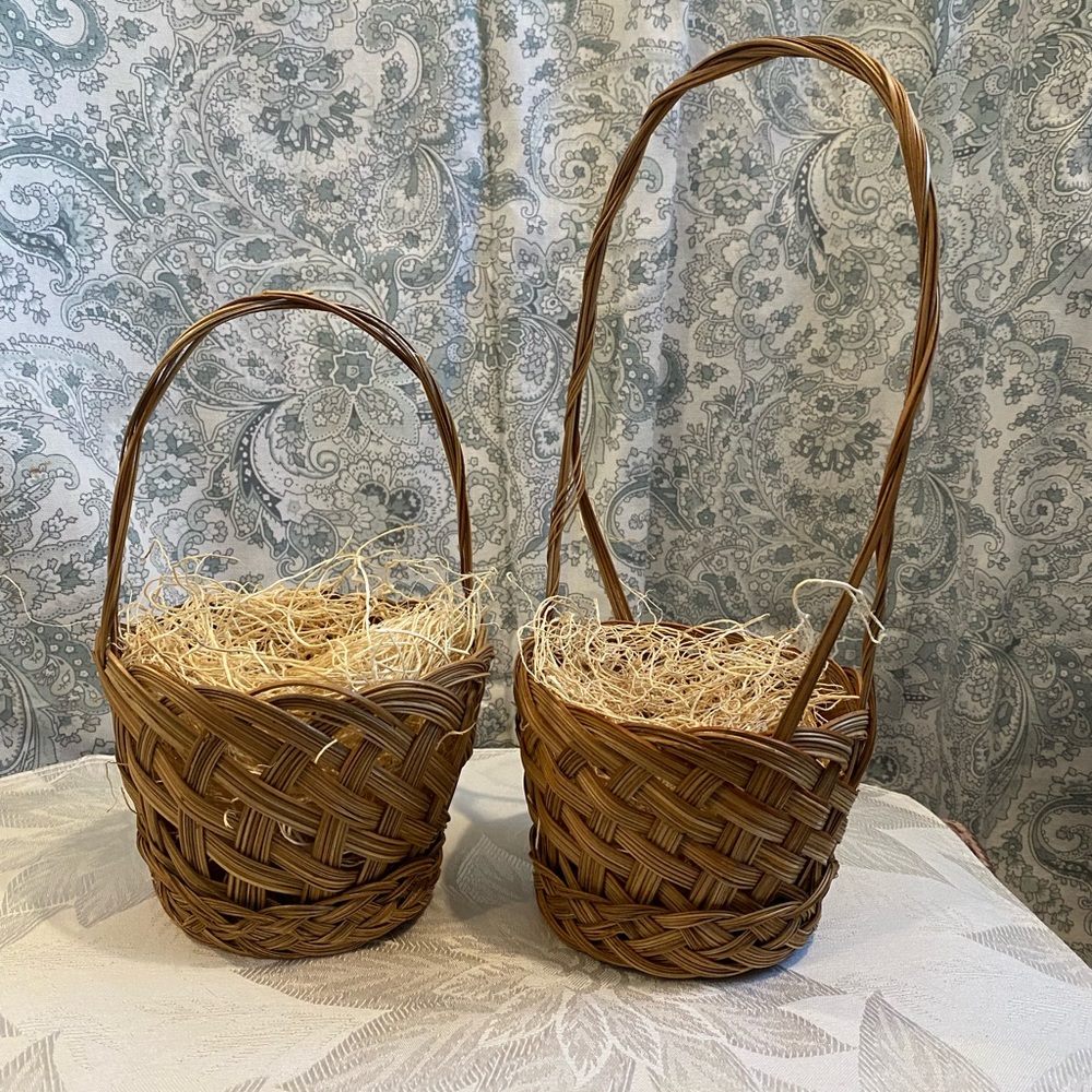 Pair of Twee Little Easter Baskets with Excelsior